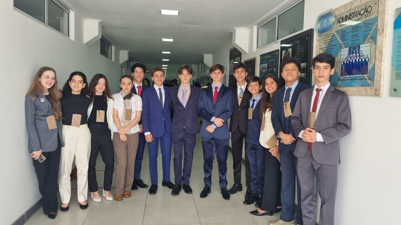 Jovens líderes, futuros diplomatas: Colégio Apoio na Simulação ONU